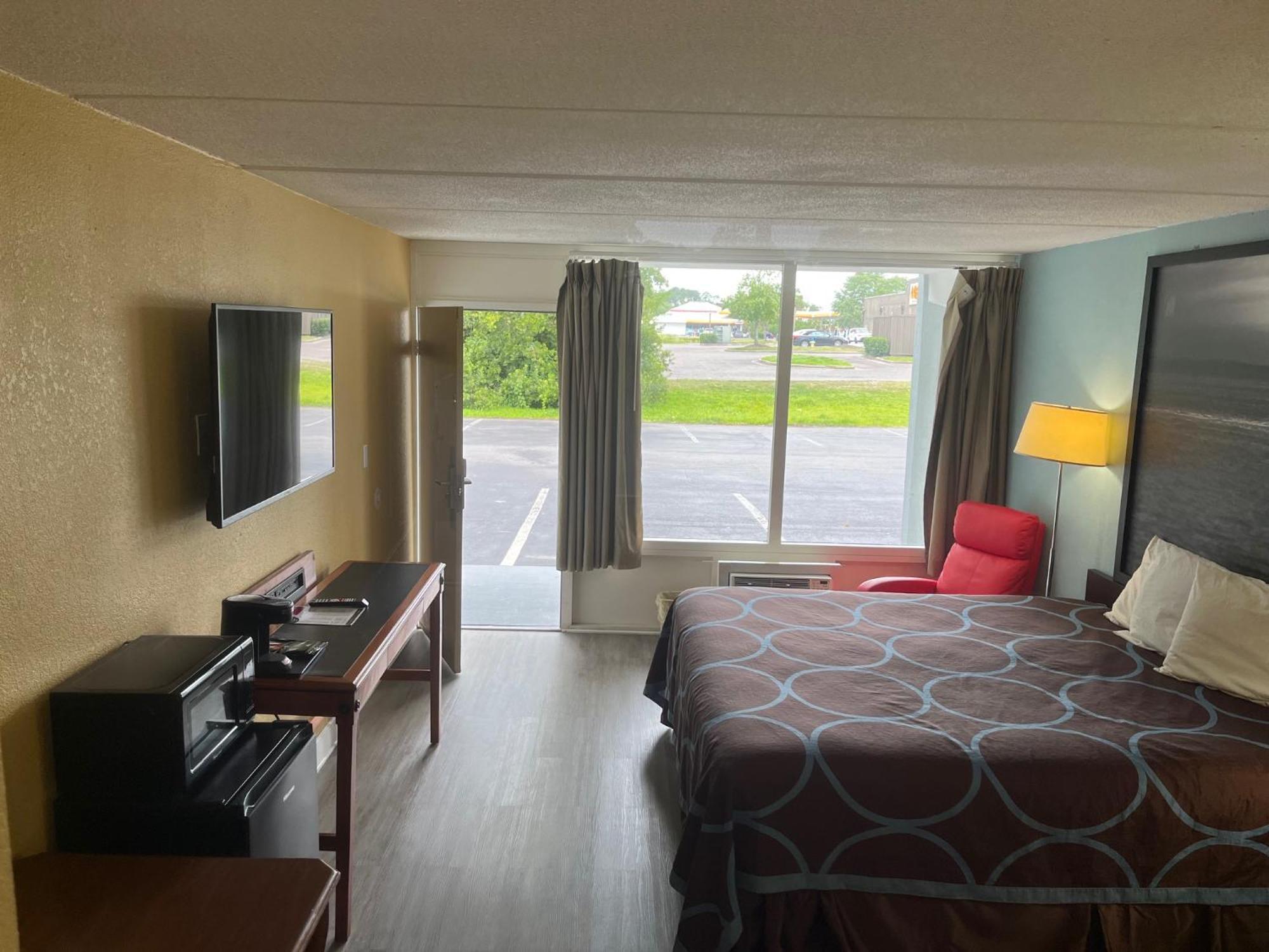 Super 8 By Wyndham Kingsland I-95 Naval Base Area Hotel Exterior photo